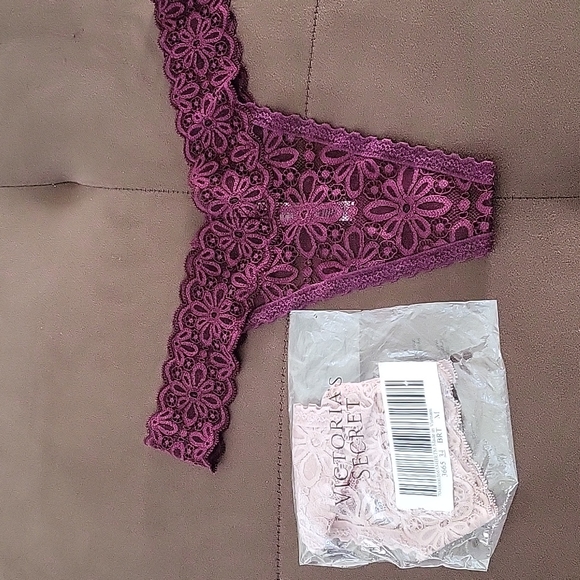 Victoria's Secret panty thong Medium - Picture 3 of 3